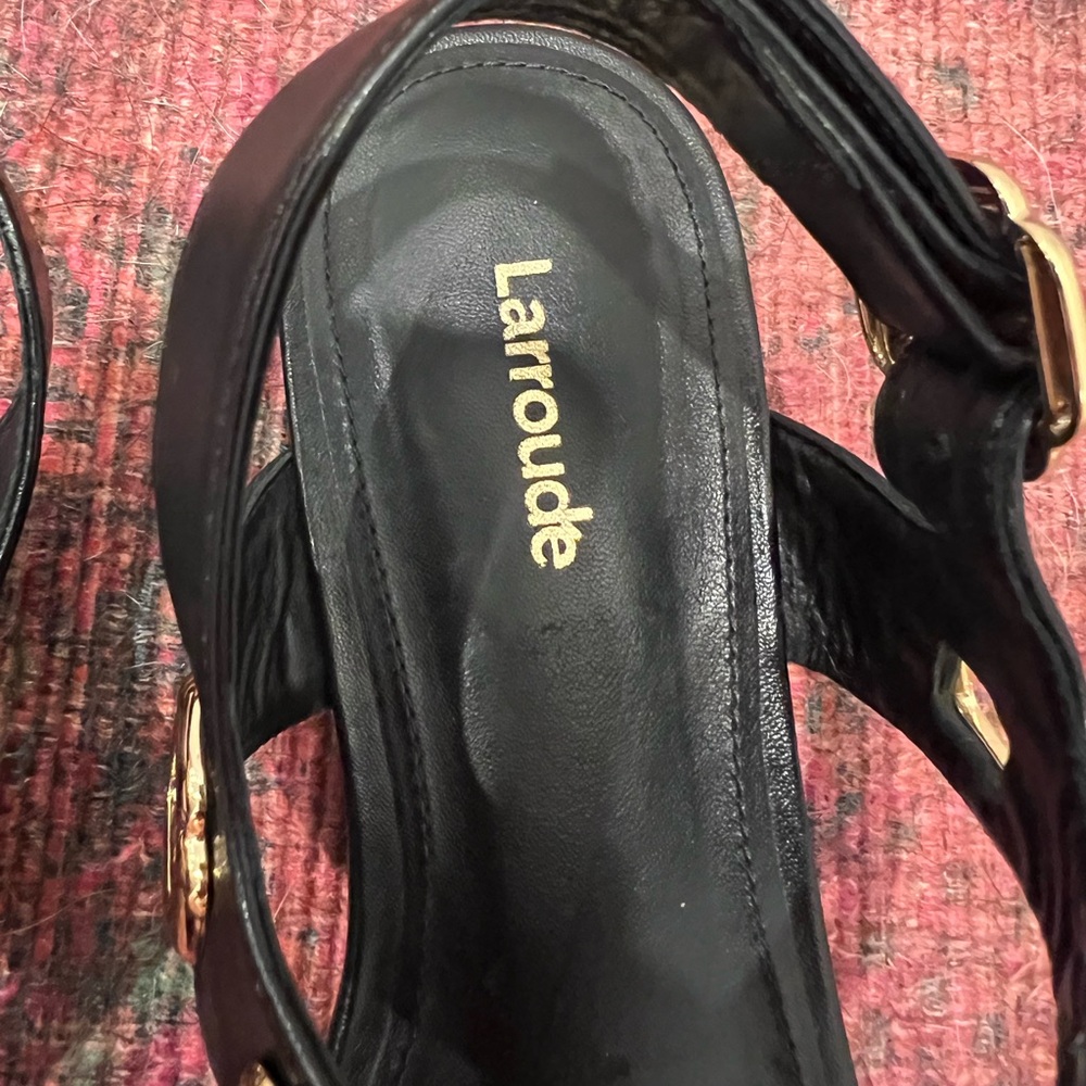 LARROUDE Milan Flat Leather Sandal - Picture 3 of 10
